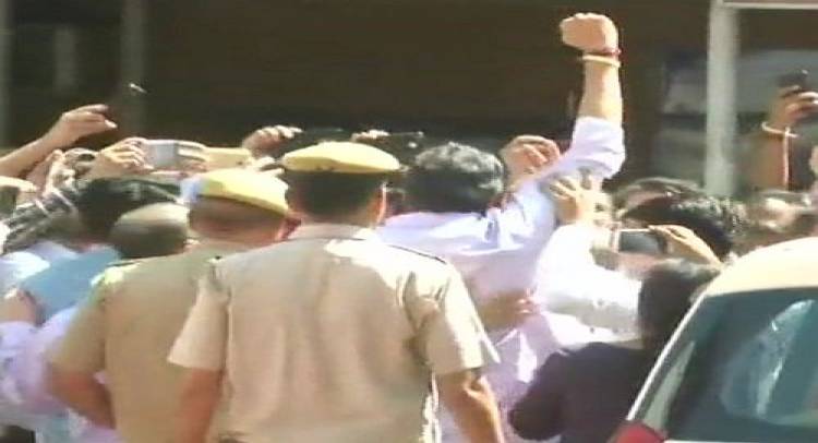 Karti Chidambram fails to get relief from SC