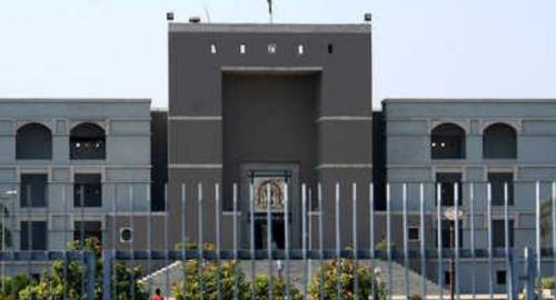 Accused and His Witnesses Can Lead Evidence On Affidavit: Gujarat HC