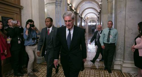 First arrest made in Mueller's Russia probe