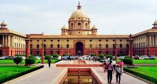 WOMEN EMPLOYEES HAVE A RIGHT TO CLAIM MATERNITY LEAVE FOR 6 MONTHS: ALLAHABAD HIGH COURT